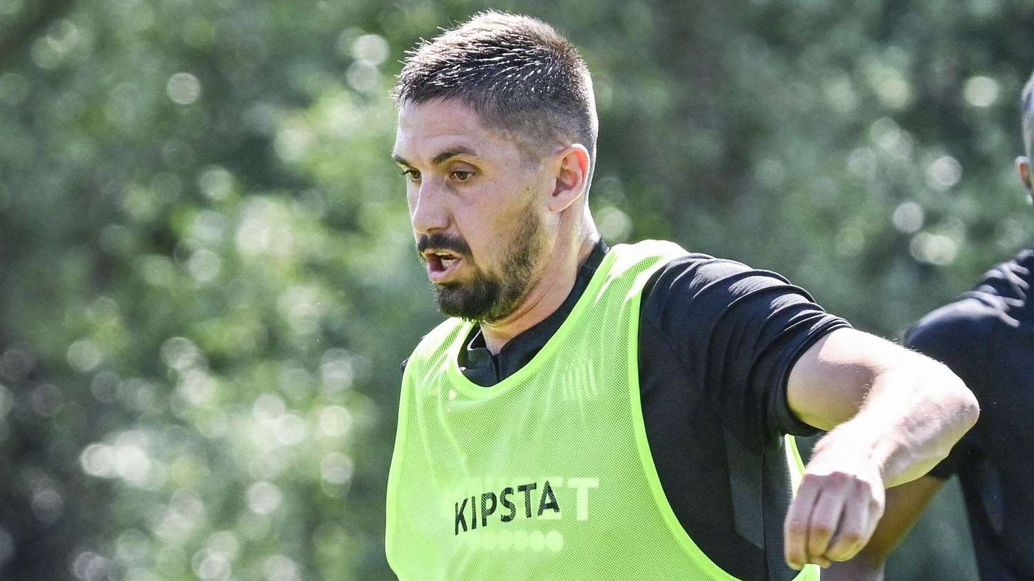 多名年轻球 多名年轻球